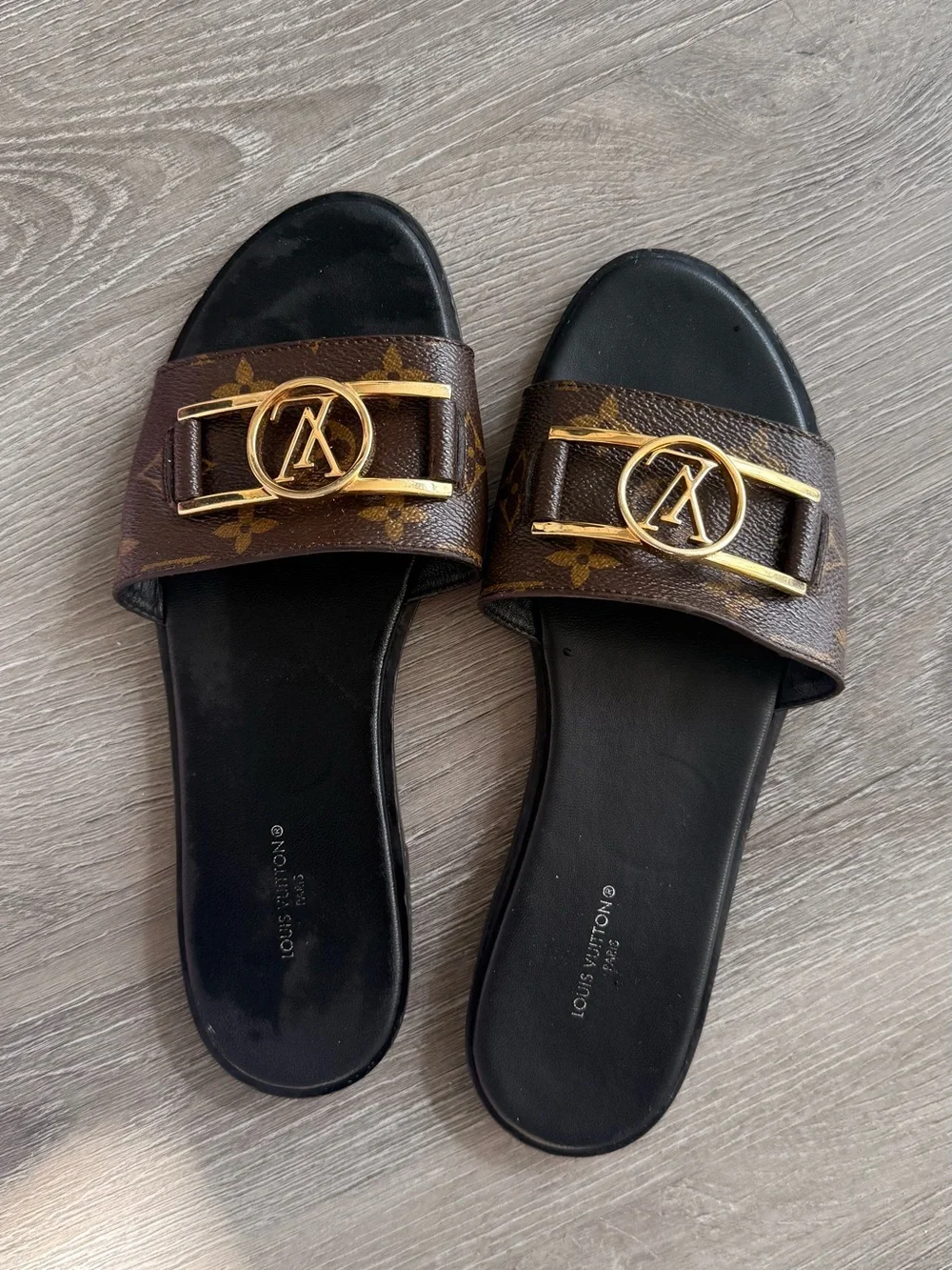 Louis Vuitton Women’s Monogram Logo Slide Sandals Brown/Black Patent